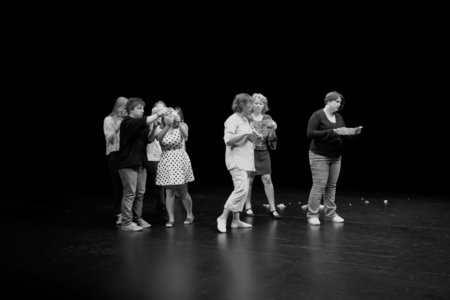 Théâtre 2015 - La Compagnie Les Yeux d'Encre - «En bas de chez toi. », DSC_0182  2 
