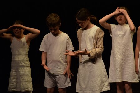 Théâtre 2015 - La Compagnie Les Yeux d'Encre - « La nuit de Léodule. », DSC_0697