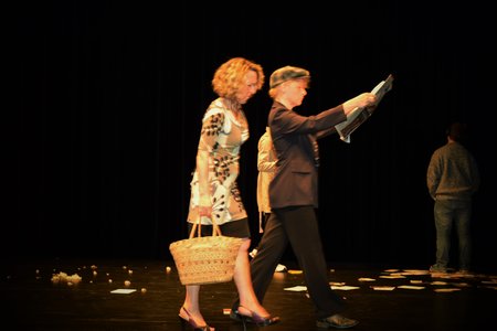 Théâtre 2015 - La Compagnie Les Yeux d'Encre - «En bas de chez toi. », DSC_0288