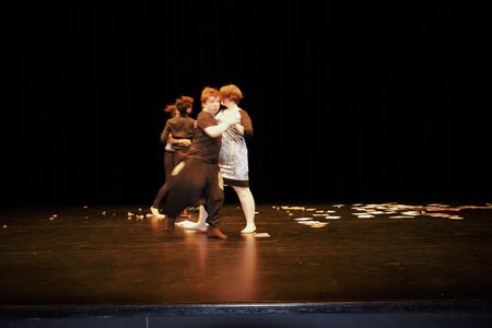 Théâtre 2015 - La Compagnie Les Yeux d'Encre - «En bas de chez toi. », DSC_0397