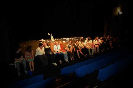 Théâtre 2015 - La Compagnie Les Yeux d'Encre - «En bas de chez toi. », DSC_0589