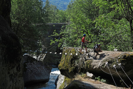 2015-07-22-via-ferrata-gorges-ailefroide, alpes-aventure-via-ferrata-ailefroide-pelvoux-2015-07-22-06