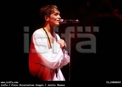 Live in Berlin 1994, 23098157-vi