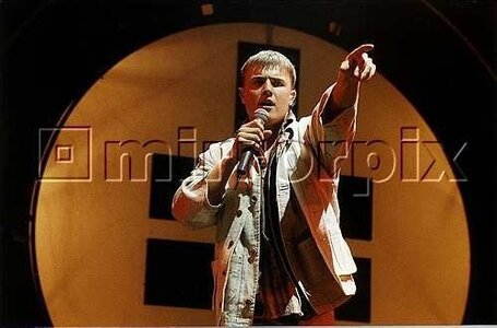 Live in Berlin 1994, 156741767191_2640359_4855630_n-vi