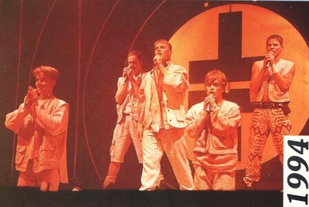 Live in Berlin 1994, b54dd1a4d2d2-vi