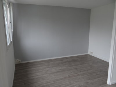 VERNON - Appart 5, PETIT SALON