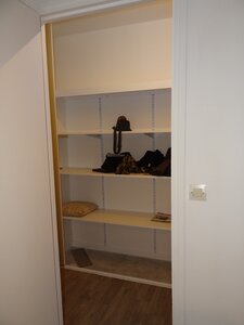 VERNON - Appart 5, Placard couloir