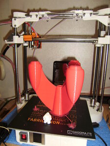 Mes impressions en 3D, La base de la fusée est la plus grosse pièce que j'ai réalisée : 14 h d'impression...