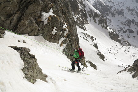 2016-04-ski-traverse-alpes, alpes-aventure-ski-traversee-alpes-madone-fenestre-pas-mont-colomb-refuge-nice-2016-04-06-023