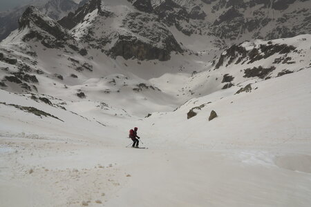 2016-04-ski-traverse-alpes, alpes-aventure-ski-traversee-alpes-madone-fenestre-pas-mont-colomb-refuge-nice-2016-04-06-060