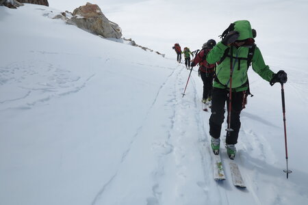 201604-17.23-ski-glaciers-vanoise, alpes-aventure-ski-glaciers-vanoise-col-pelve-col-dard-2016-04-22-033