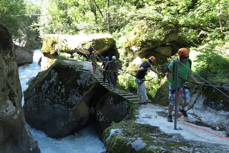 2016-06-28-seminaire-entreprise, alpes-aventure-via-ferrata-seminaire-gorges-ailefroide-2016-06-21-052