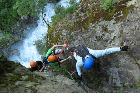 2016-06-28-seminaire-entreprise, alpes-aventure-via-ferrata-seminaire-gorges-ailefroide-2016-06-21-074