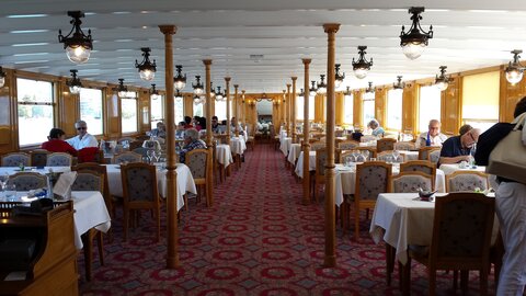Léman August 2016 - Croisière 'Belle Epoque', 022 - restaurant première classe