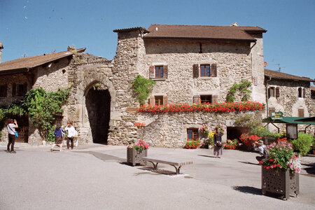 20160625_0710 GR5 2016 Thann - Thonon, 20160709-17-090716 gr5 yvoire _ porte de la ville