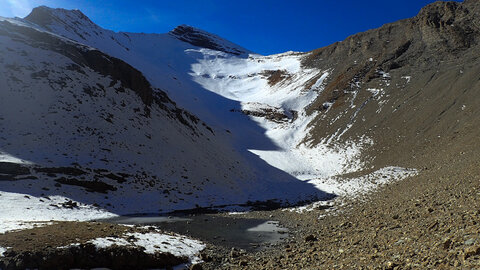 Reconnaissance au lac de la dent, lac de la dent avec le Mourre Froid en fond (2993m)