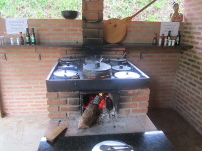 Brasil, La cuisine du Minas est très réputée  ils cuisent tout au four et on se sert dessus