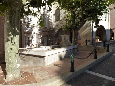 Mes photos, Roquebrune sur Argens - Sa belle fontaine