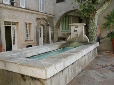 Mes photos, Roquebrune sur Argens - Une fontaine