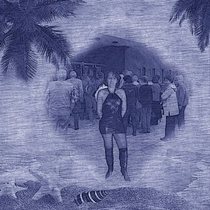 ma femme, Commentez sans retenue cette image de ma femme partant d'une photo prise a l'entrée d'une expo