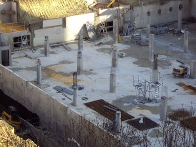 2012 (01), 270112(3)