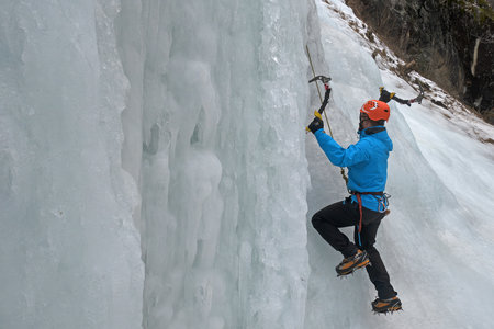 2017-02-02-cascade-glace-pelvoux, alpes-aventure-cascade-glace-pelvoux-initiation-2017-02-02-17
