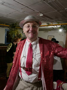 50 ? I demand a recount !, C'est bien joli d'avoir 20 ans et la cuisse longue, mais ça ne suffit pas pour vous donner du talent !