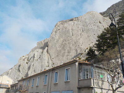 TROU DE L'ARGENT 21 03 2017 : 9.7 km, 4  h de marche, 705 m de dénivelé positif cumulé, P2, T2. Météo : temps nuageux à couvert, un peu de vent sur les crêtes., Rocher de la Baume