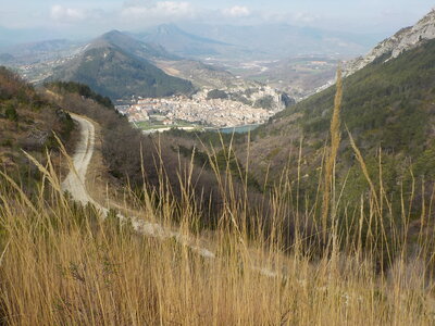 TROU DE L'ARGENT 21 03 2017 : 9.7 km, 4  h de marche, 705 m de dénivelé positif cumulé, P2, T2. Météo : temps nuageux à couvert, un peu de vent sur les crêtes., Depuis la montée vers le Trou de l'Argent