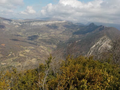 TROU DE L'ARGENT 21 03 2017 : 9.7 km, 4  h de marche, 705 m de dénivelé positif cumulé, P2, T2. Météo : temps nuageux à couvert, un peu de vent sur les crêtes., En direction de Mézien et de la Montagne de la Gâche