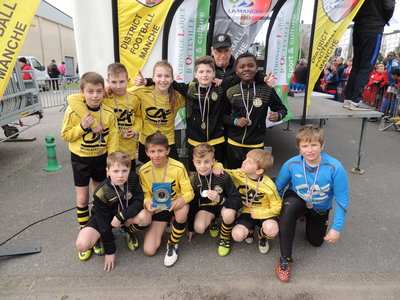 Foot finale départementale U13 du 01/04/17, DSCN2711
