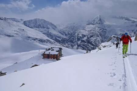 2017-04-27-05-01-ski-tour-grand-paradis, alpes-aventure-ski-grand-paradis-refuge-chabod-2017-04-28-28