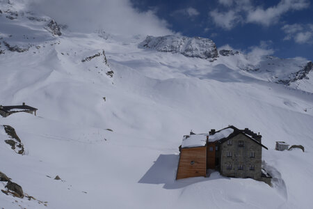 2017-04-27-05-01-ski-tour-grand-paradis, alpes-aventure-ski-grand-paradis-refuge-chabod-2017-04-28-42