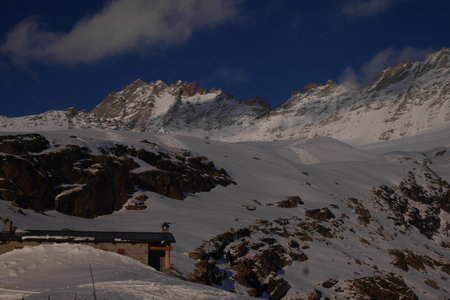 2017-04-27-05-01-ski-tour-grand-paradis, alpes-aventure-ski-grand-paradis-refuge-chabod-2017-04-28-50