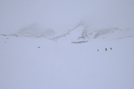 2017-04-27-05-01-ski-tour-grand-paradis, alpes-aventure-ski-grand-paradis-grand-etret-2017-05-01-09
