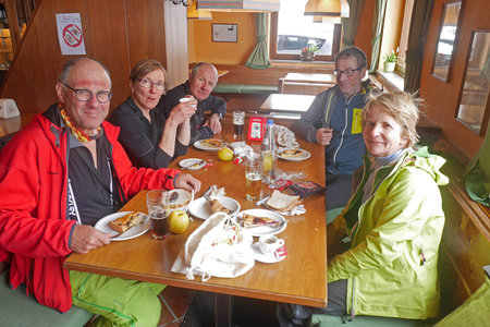2017-04-27-05-01-ski-tour-grand-paradis, alpes-aventure-ski-grand-paradis-grand-etret-2017-05-01-14