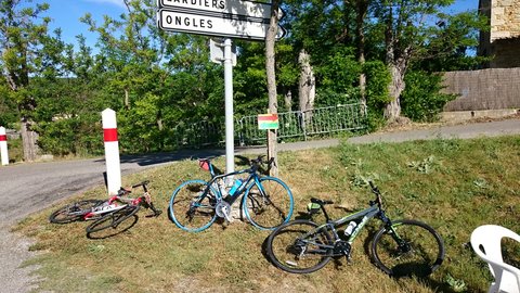 2017-06-04 - La Roche Amère 2017-2, RA2017-Ravito-Route-Rocher-Ongles  5 