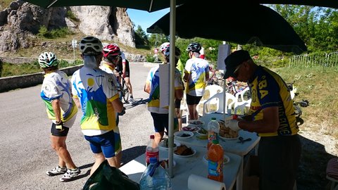 2017-06-04 - La Roche Amère 2017-2, RA2017-Ravito-Route-Rocher-Ongles  7 