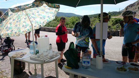 2017-06-04 - La Roche Amère 2017-2, RA2017-Ravito-Route-Rocher-Ongles  12 