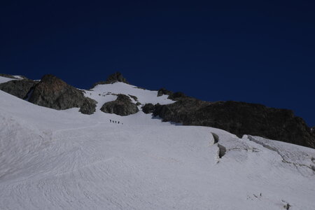 2017-06-24-25-alpinisme-col-ecrins, alpes-aventure-randonner-glacier-col-ecrins-refuge-glacier-blanc-2017-06-25-52