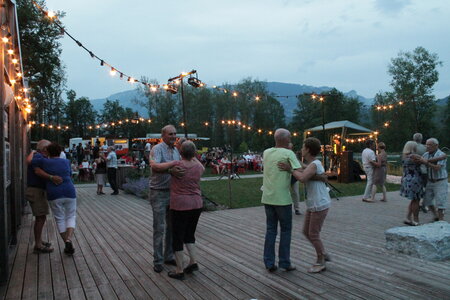 Les M(art)DIS de Rivièr'Alp 2017-08-01 Soirée Guinguette, matIMG_3093Danse