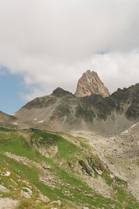 20170703-19 GR 5 2017 Thonon - Modane, 20170711-25 13 07 17 Le refuge du Presset et l’aiguille de la Nova vus depuis le col de Bresson
