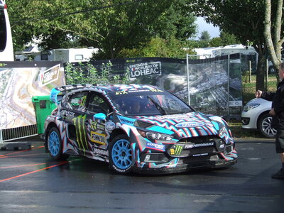 2017-WorldRallyCross-Loheac-35-paddock, dscf3418