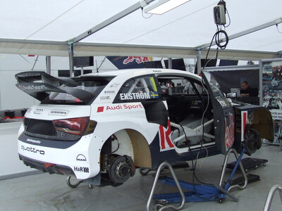2017-WorldRallyCross-Loheac-35-paddock, dscf3610