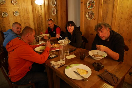 2017-09-09-15-alpinisme-val-aoste, alpes-aventure-hotel-lahetto-brusson-2017-09-12-07