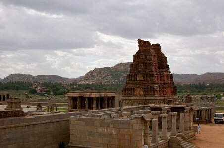 Hampi, 243796_10151011739799770_1305119331_o