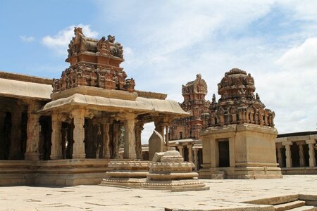 Hampi, 539632_4154146692943_1563099101_n