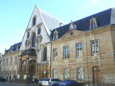 Dijon ., palais