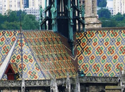 Dijon ., toits Bourguignon