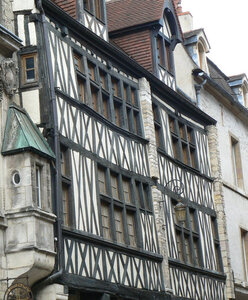 Dijon ., vieille maison